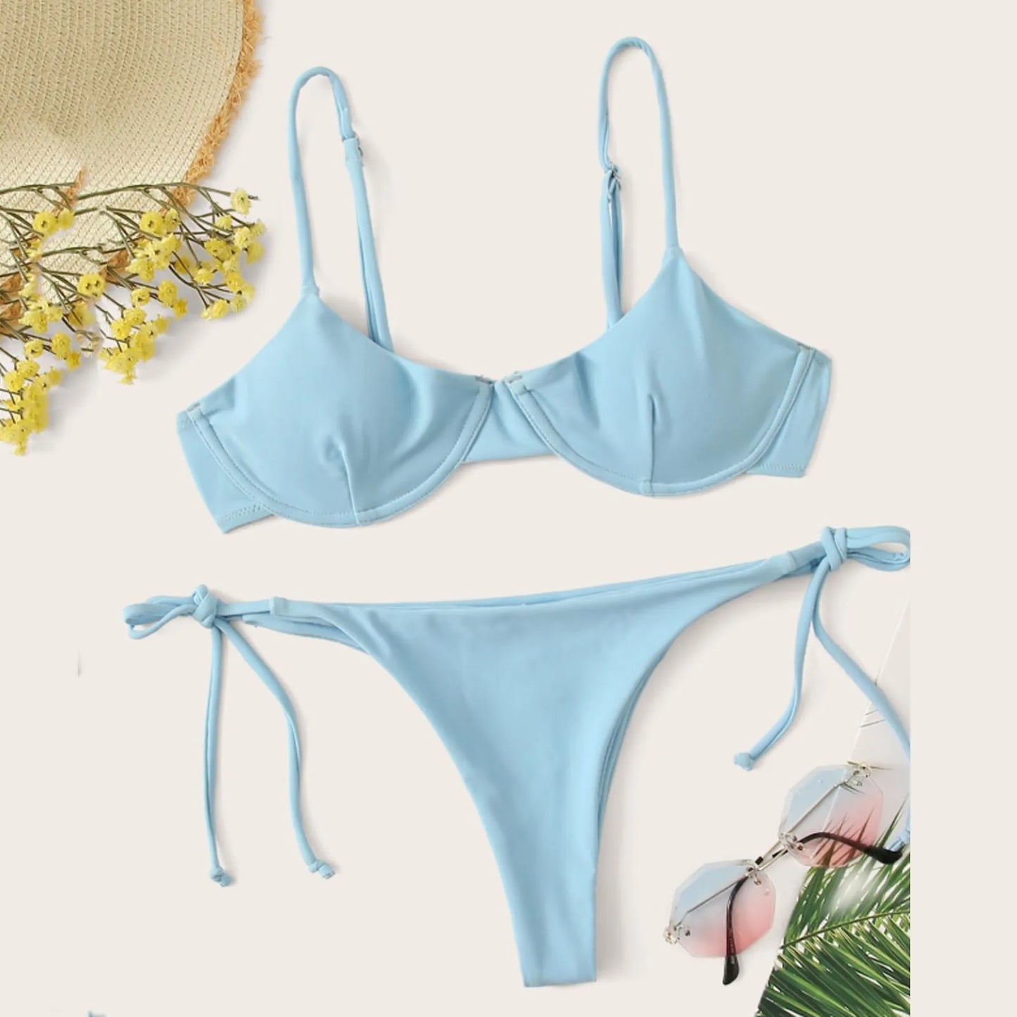 Sexy Bikini-Set (Top mit Spaghettiträgern + Triangel-Tanga)