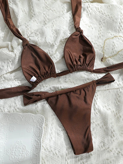 Brasilianischer Push-Up-Bikini mit Triangel-Design zum Binden